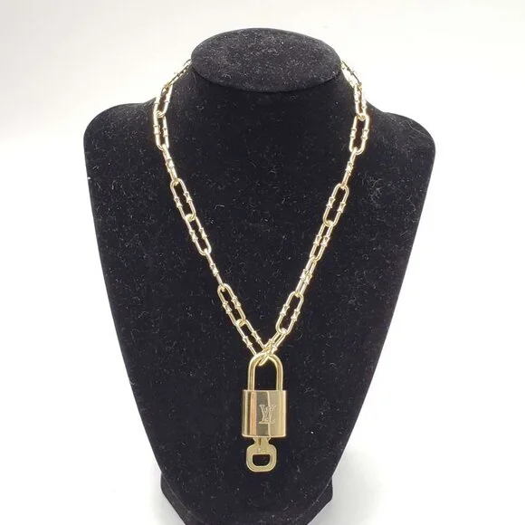 100% Auth Louis Vuitton Lock & Key with Unbranded Gold Plated Chain Necklace - Picture 9 of 11